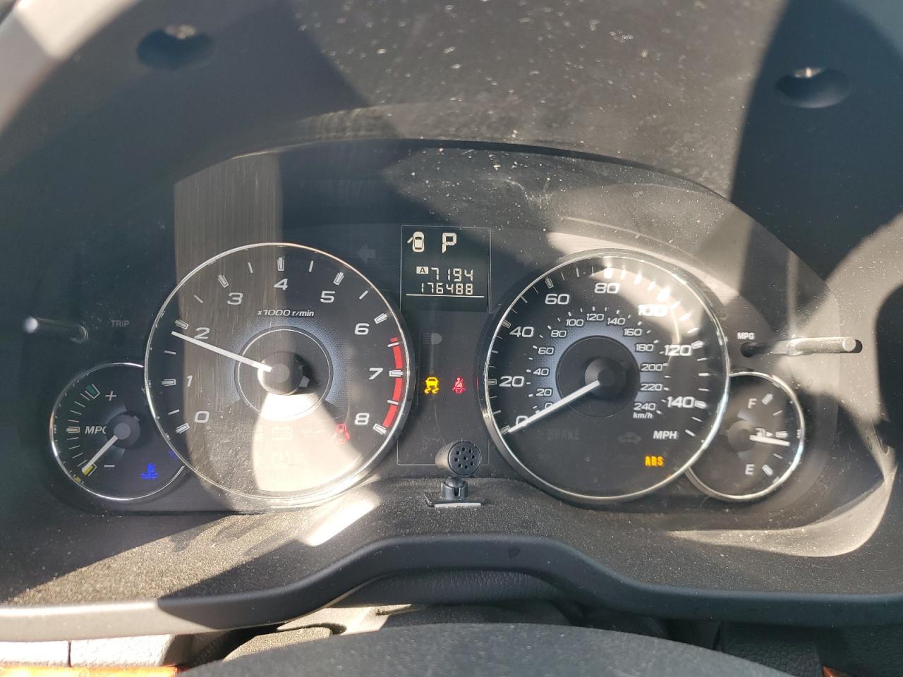 2010 SUBARU Outback