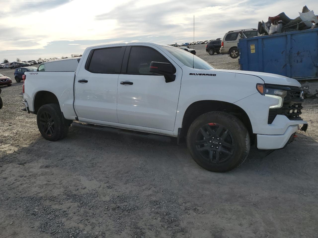 2024 CHEVROLET Silverado