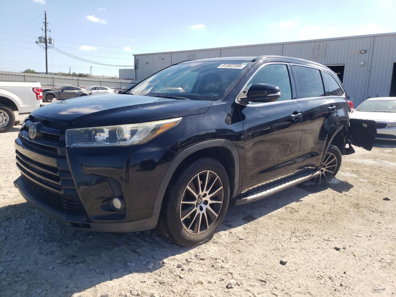 2018 TOYOTA HIGHLANDER