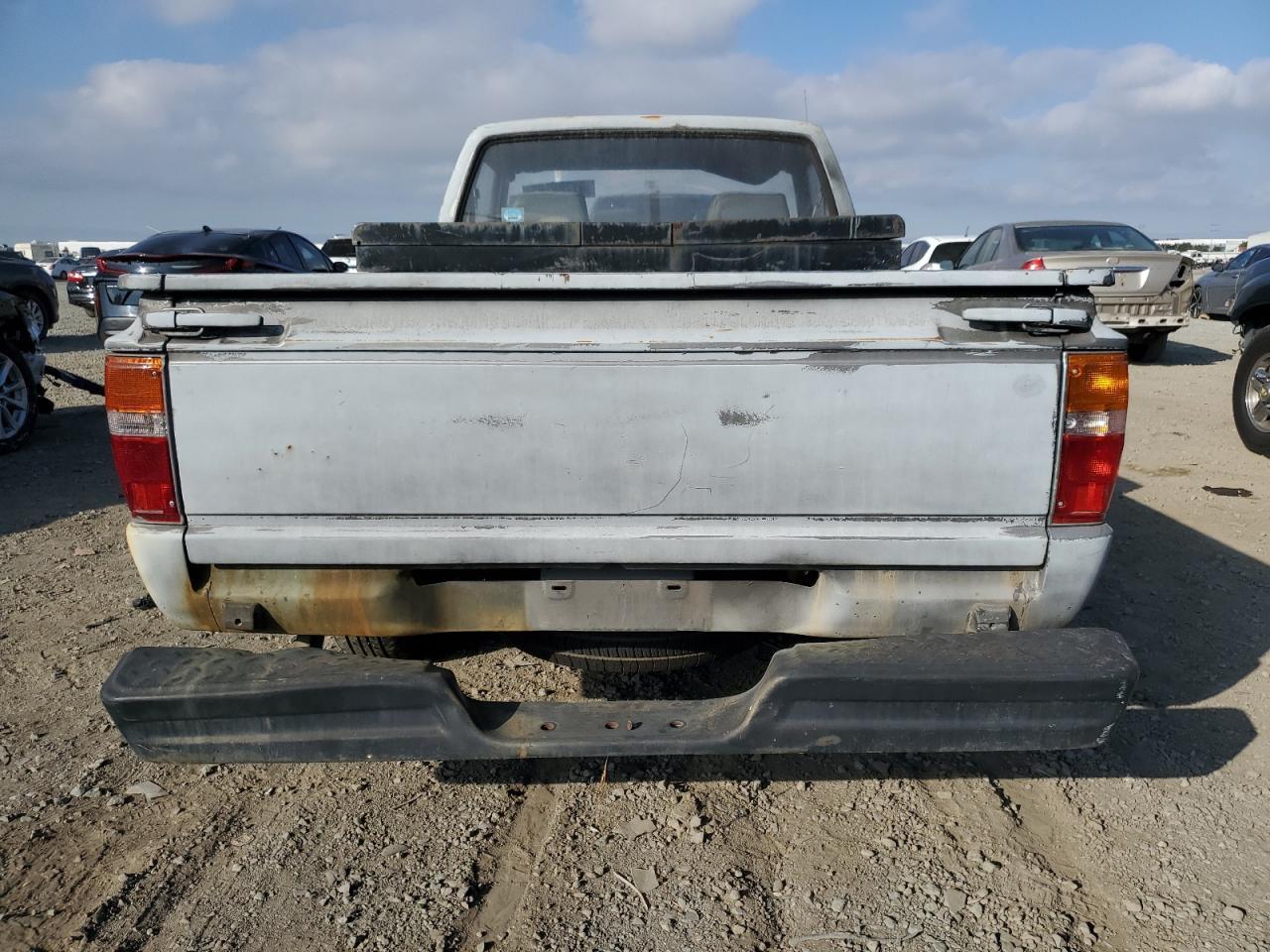 1988 TOYOTA Pickup