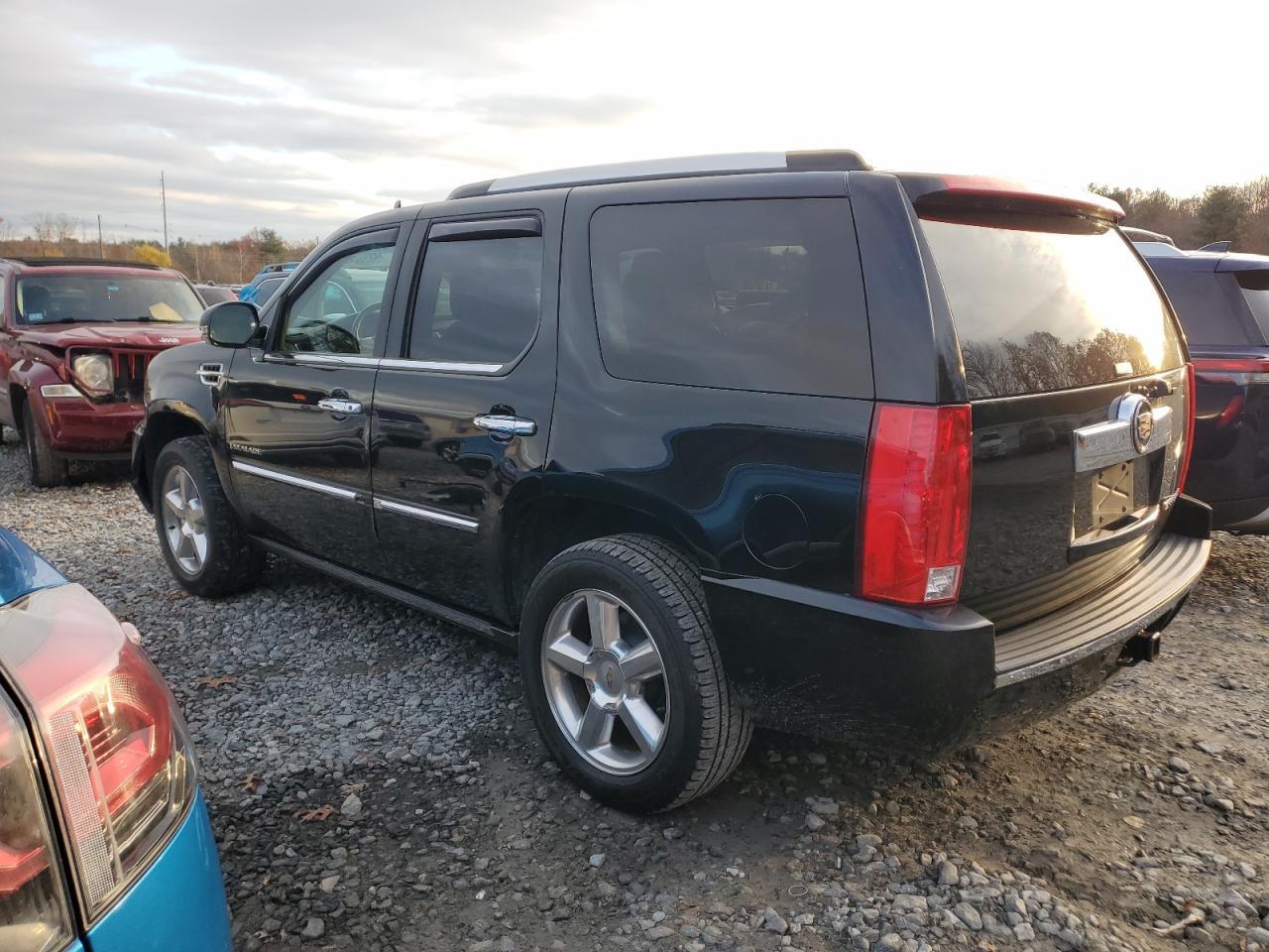 2013 CADILLAC ESCALADE