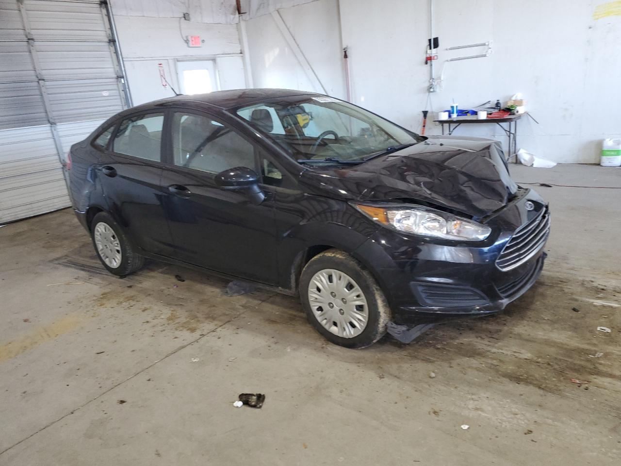 2016 FORD Fiesta