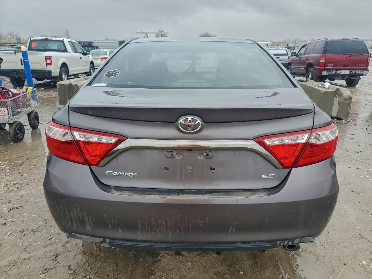 2017 TOYOTA CAMRY
