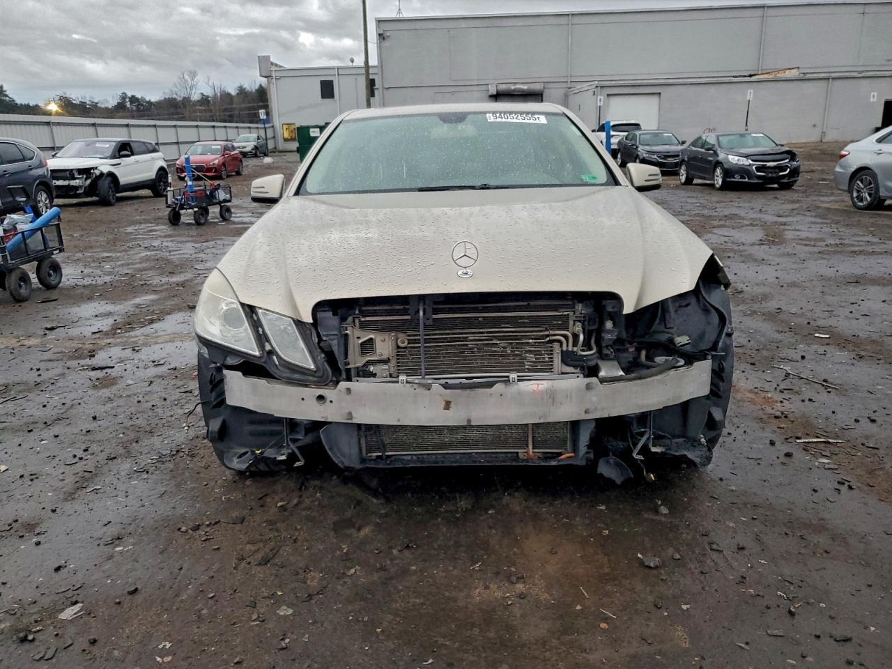 2010 MERCEDES-BENZ E-Class