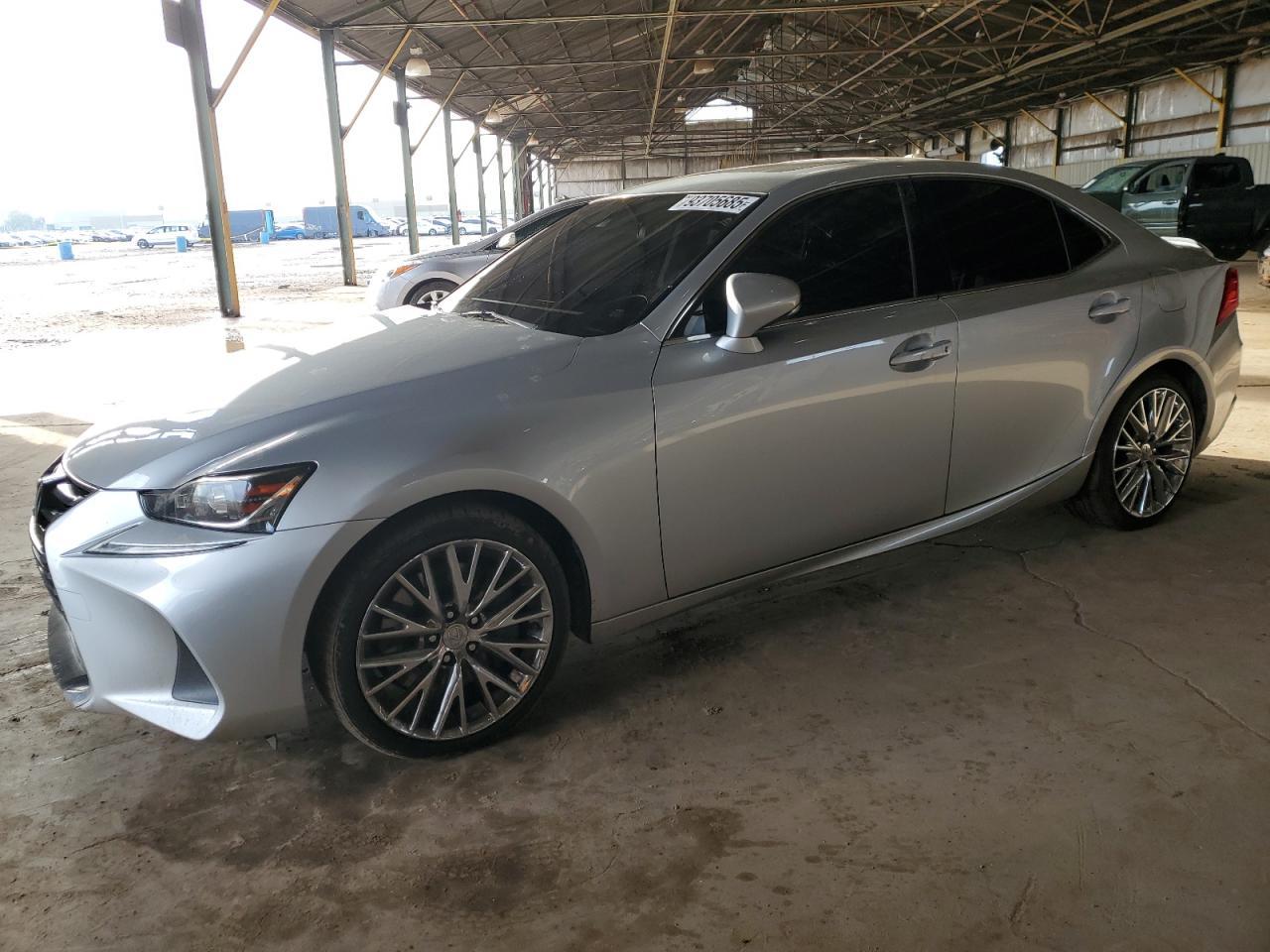 2017 LEXUS IS 200t
