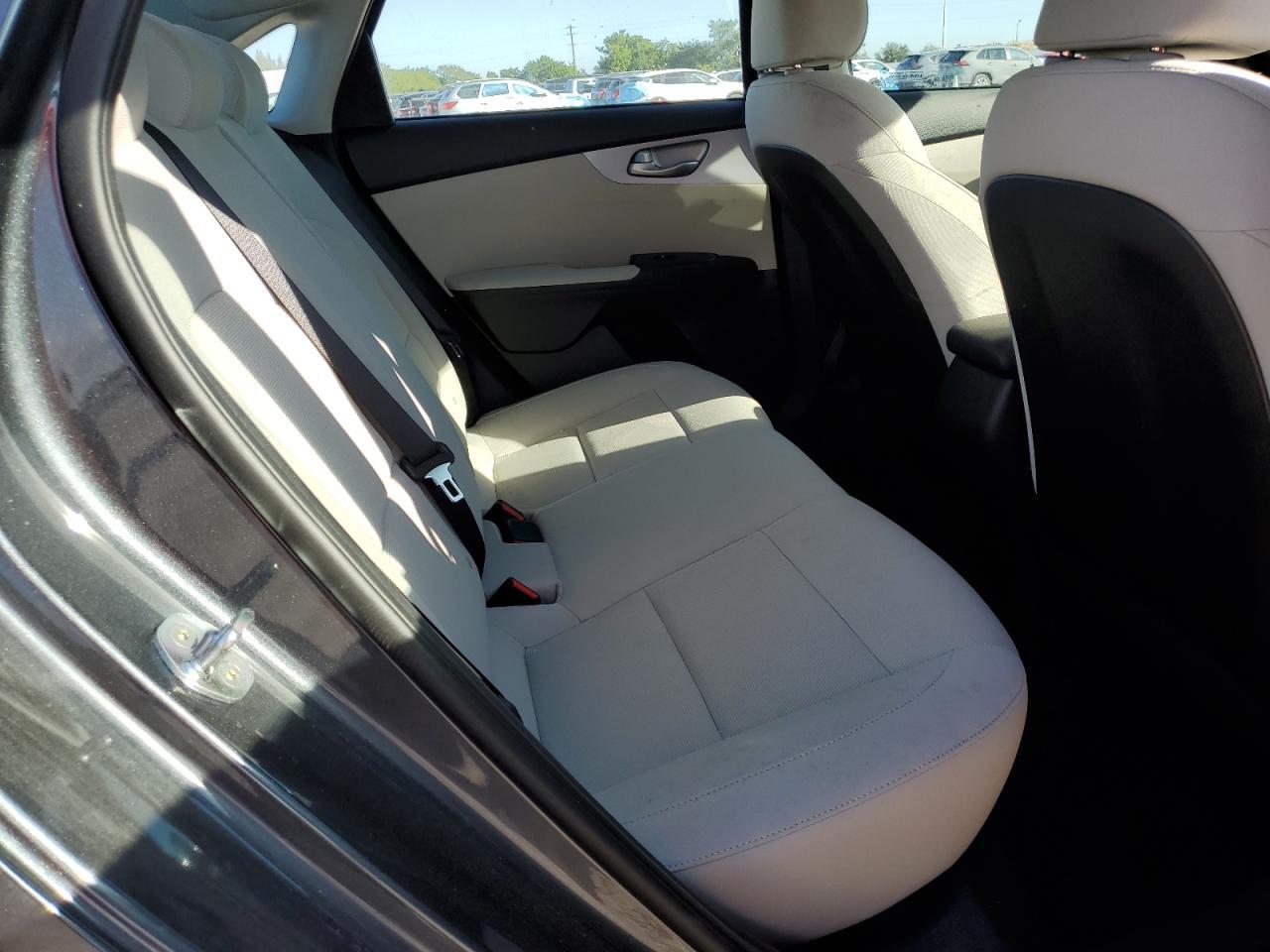 2023 KIA FORTE