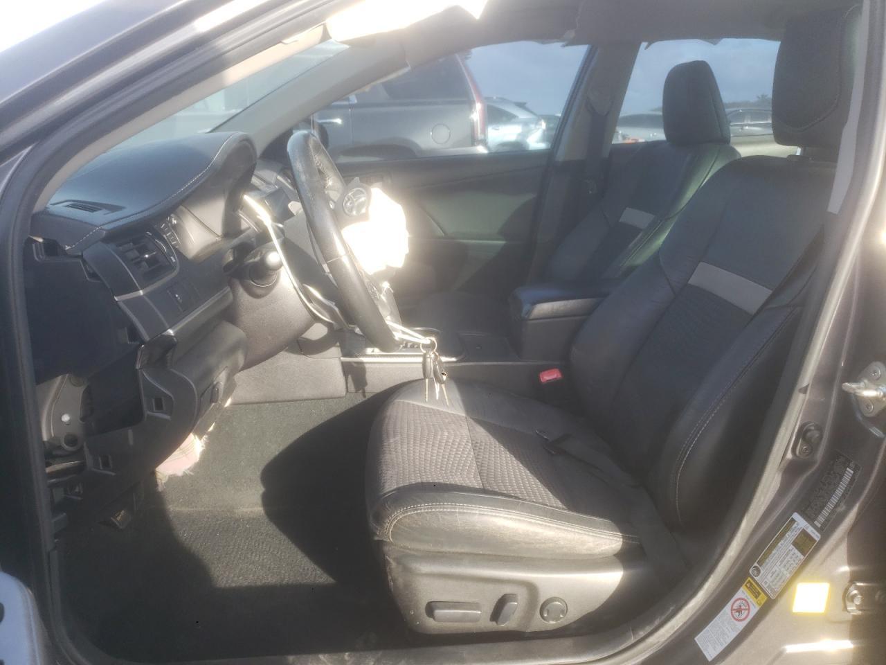 2014 TOYOTA CAMRY
