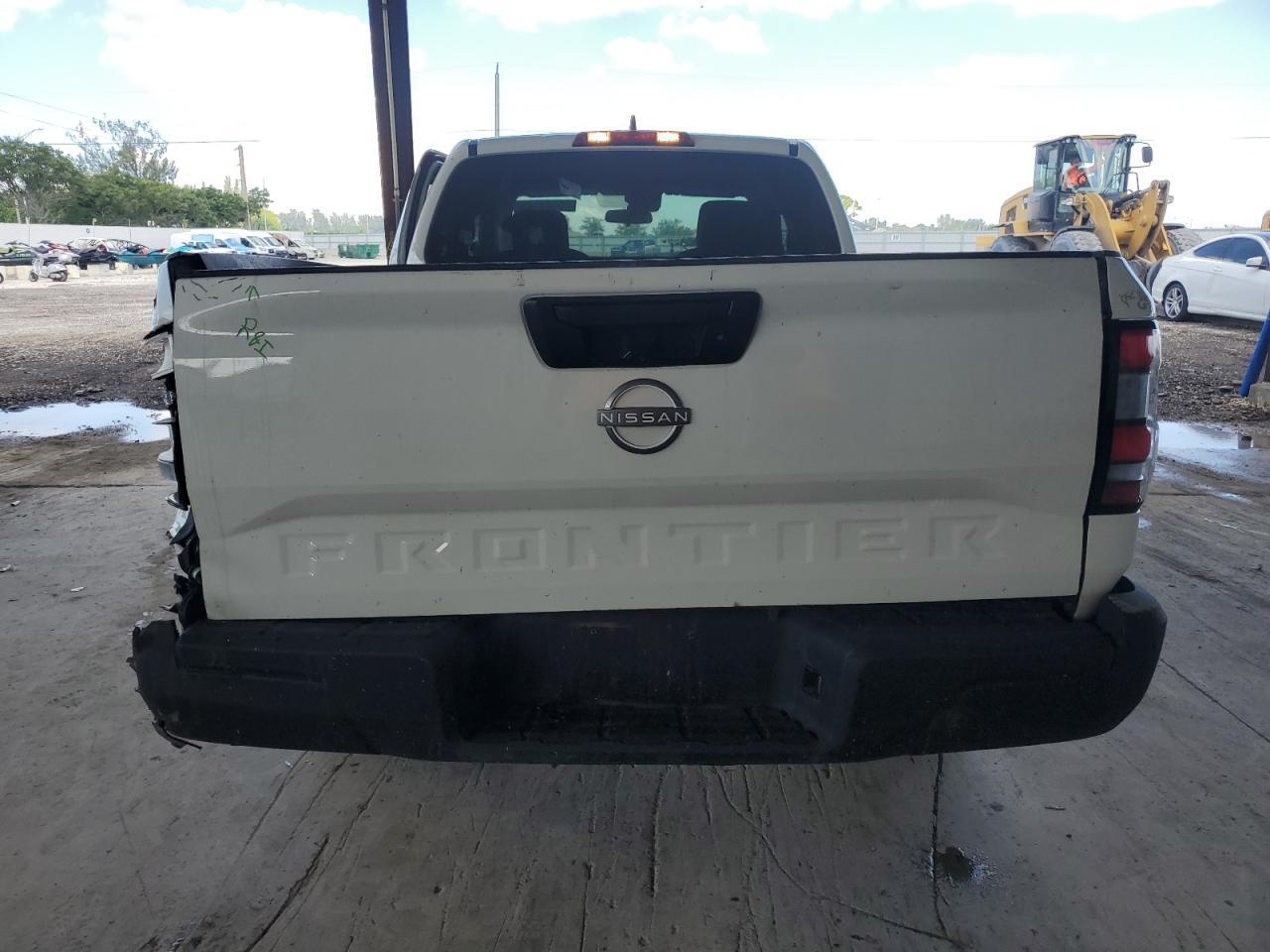 2024 NISSAN Frontier