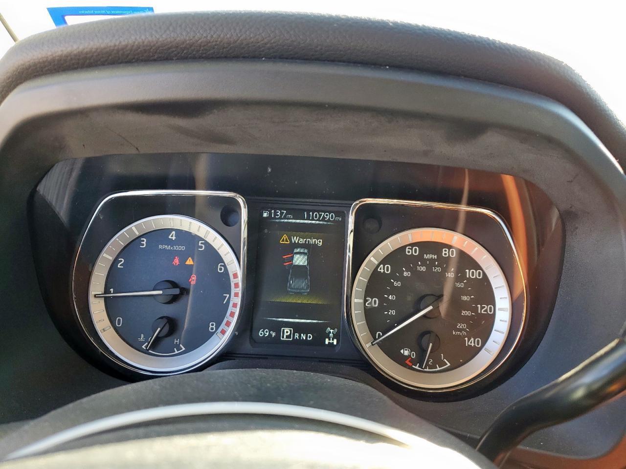 2017 NISSAN Titan