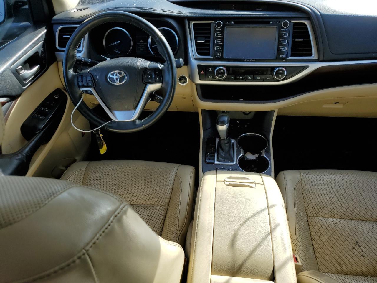 2015 TOYOTA HIGHLANDER