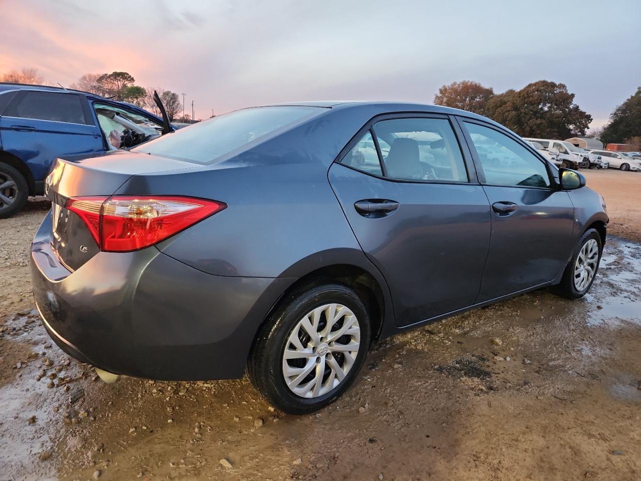 2018 TOYOTA COROLLA