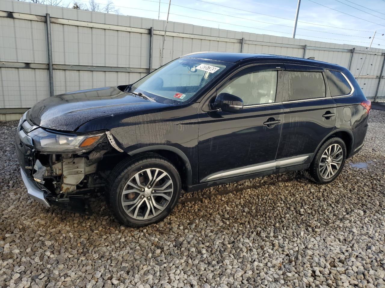 2017 MITSUBISHI outlander