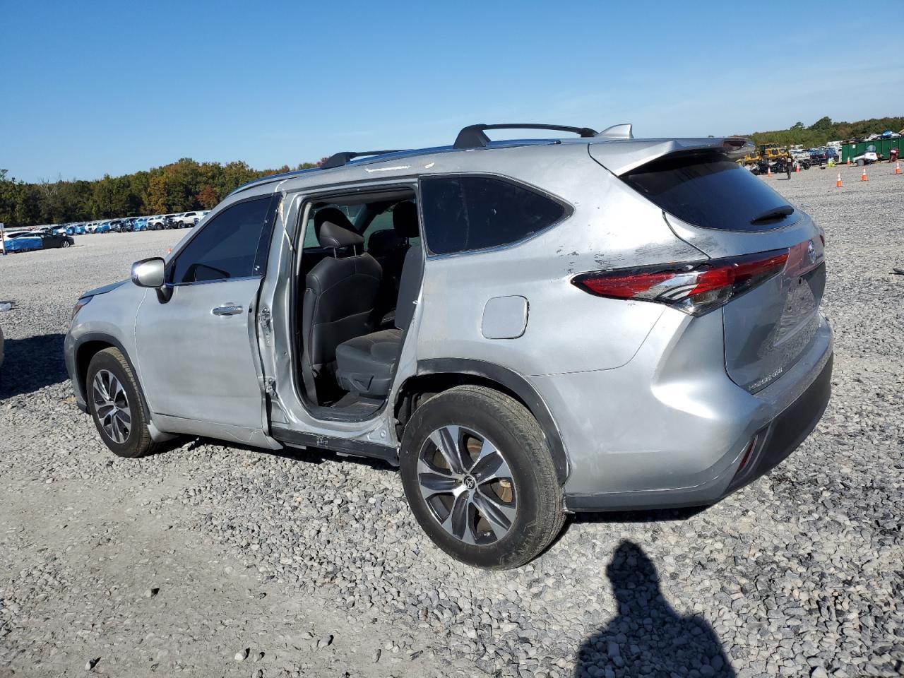 2022 TOYOTA HIGHLANDER
