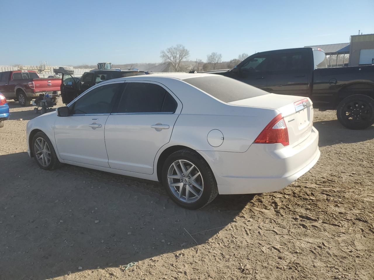 2011 FORD FUSION