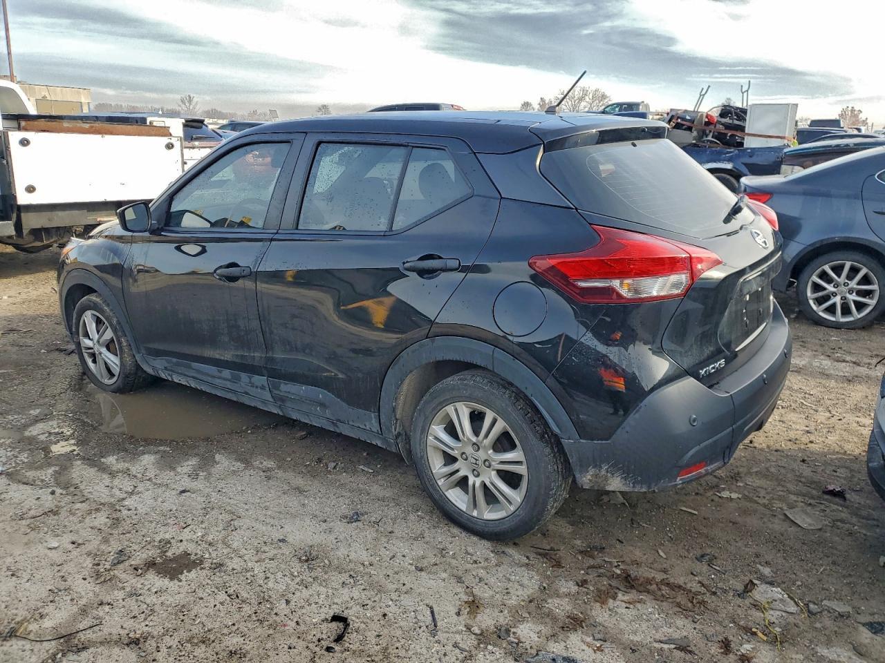 2020 NISSAN KICKS