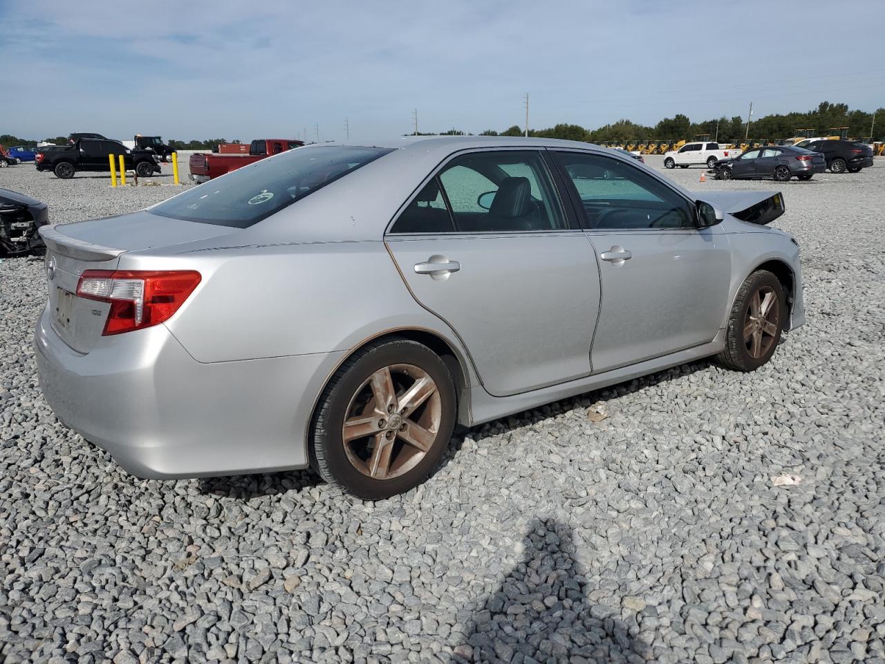 2014 TOYOTA CAMRY