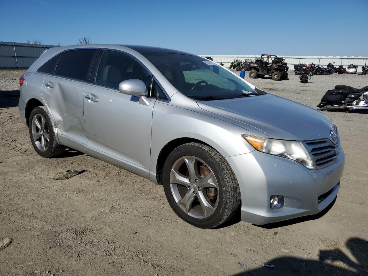 2011 TOYOTA VENZA