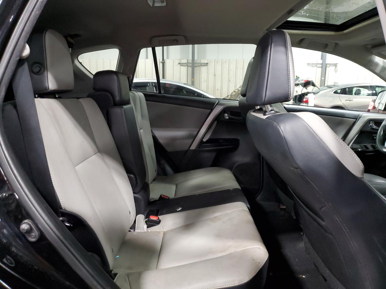 2016 TOYOTA RAV4