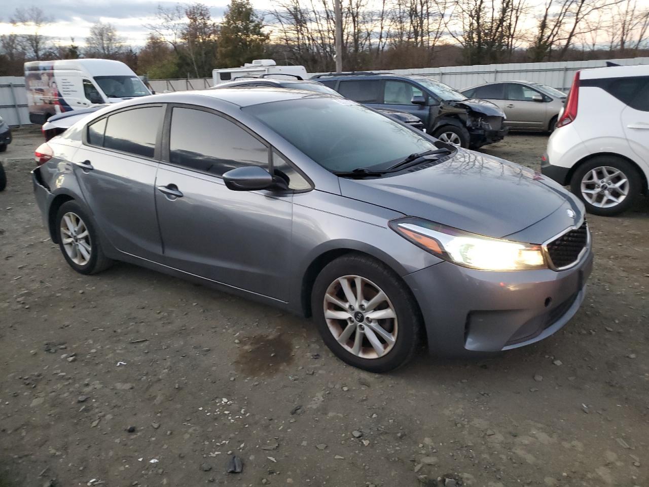 2017 KIA FORTE