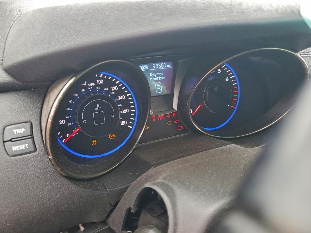2015 HYUNDAI GENESIS