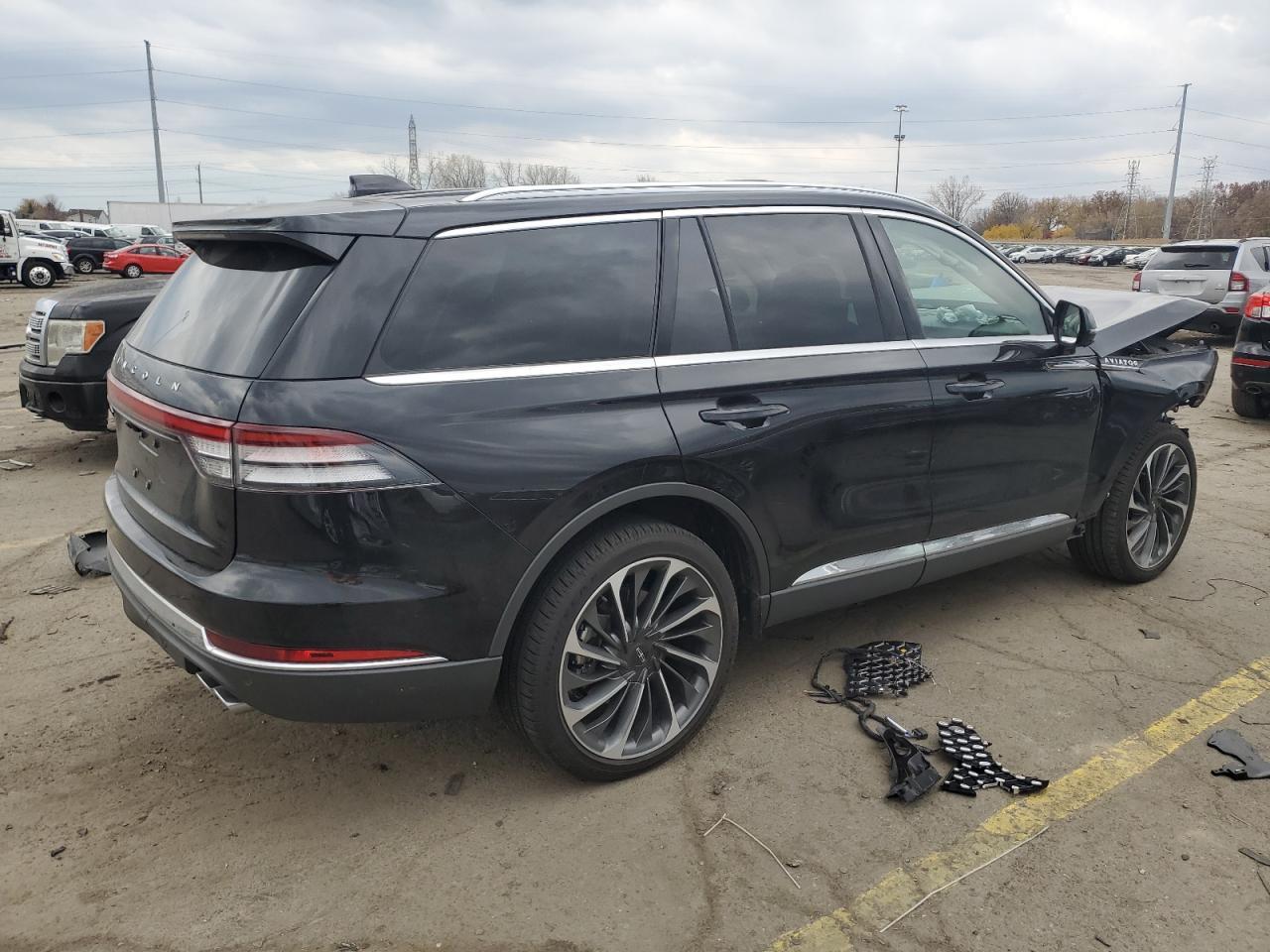 2025 LINCOLN Aviator