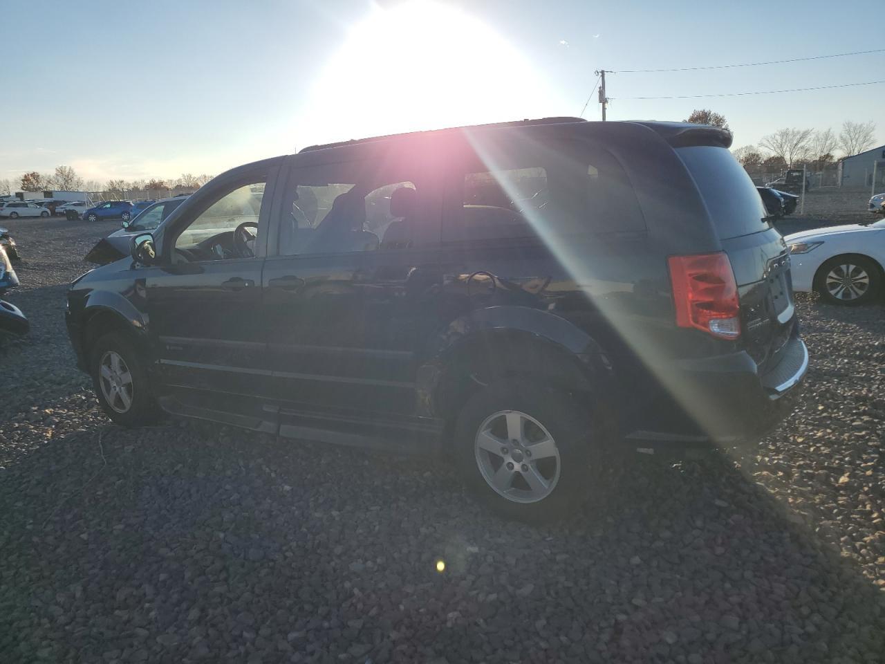 2012 DODGE GRAND CARAVAN