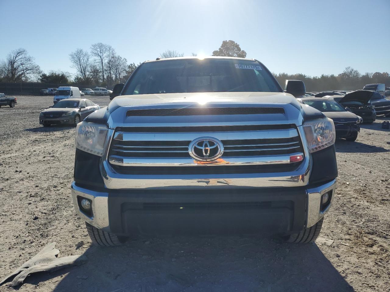 2016 TOYOTA TUNDRA