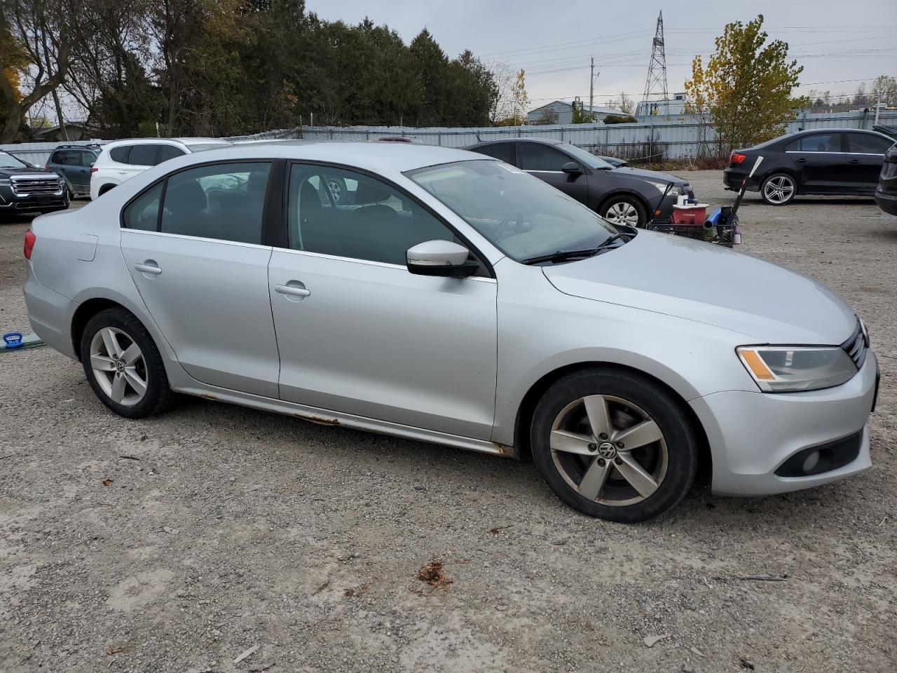 2012 VOLKSWAGEN JETTA