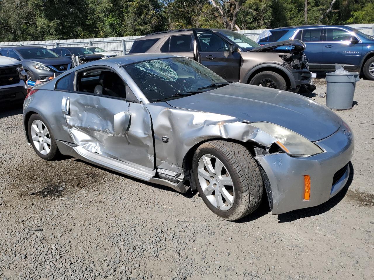 2003 NISSAN Z