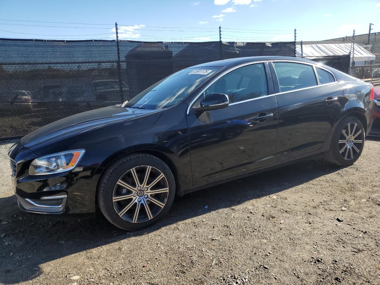 2017 VOLVO S60