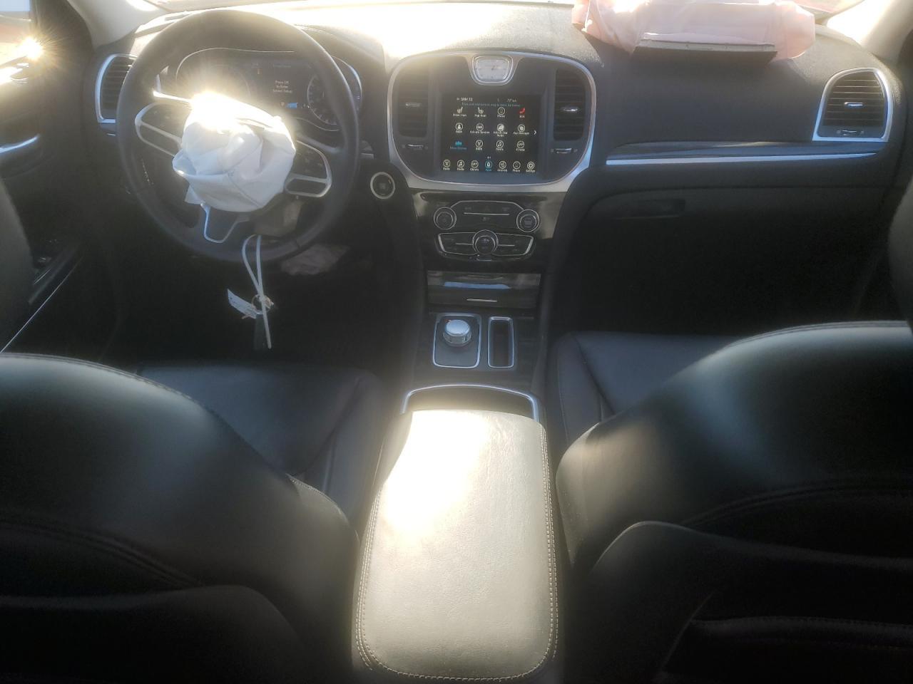 2017 CHRYSLER 300