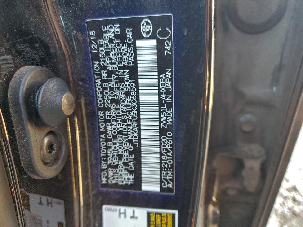 2019 TOYOTA PRIUS