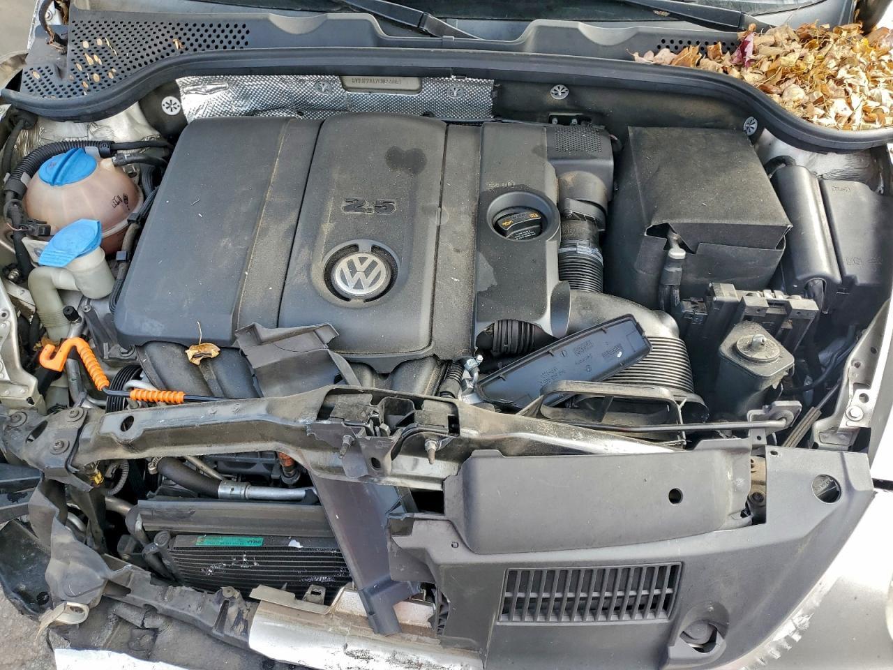 2012 VOLKSWAGEN Beetle
