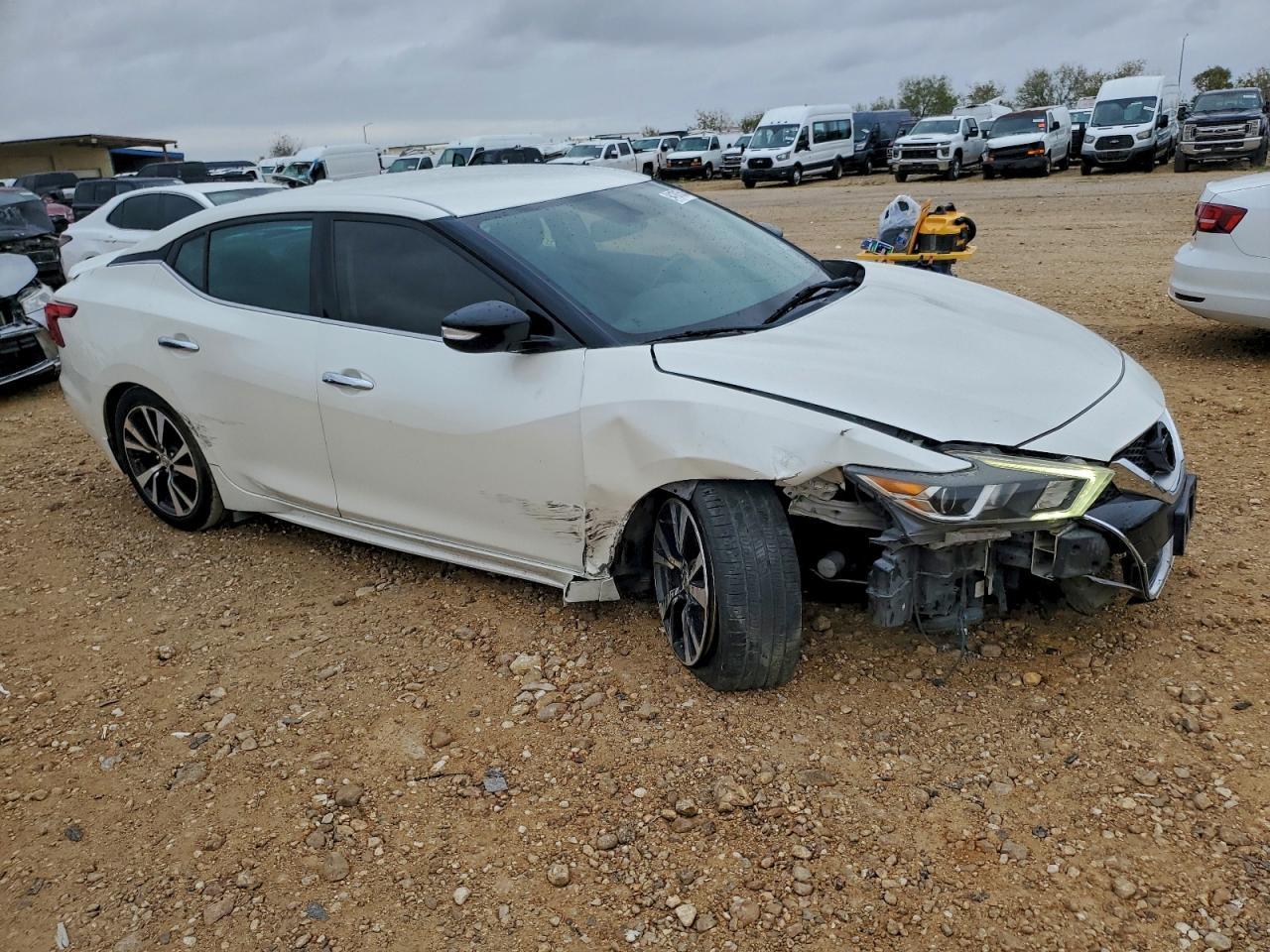 2016 NISSAN Maxima