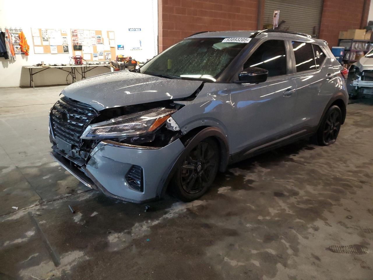 2022 NISSAN KICKS