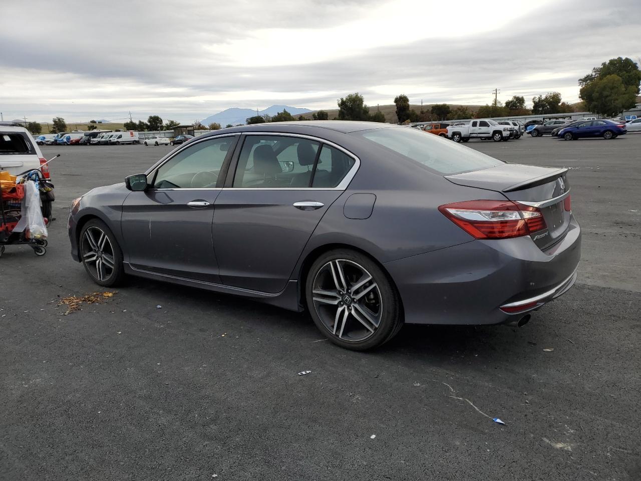 2016 HONDA ACCORD