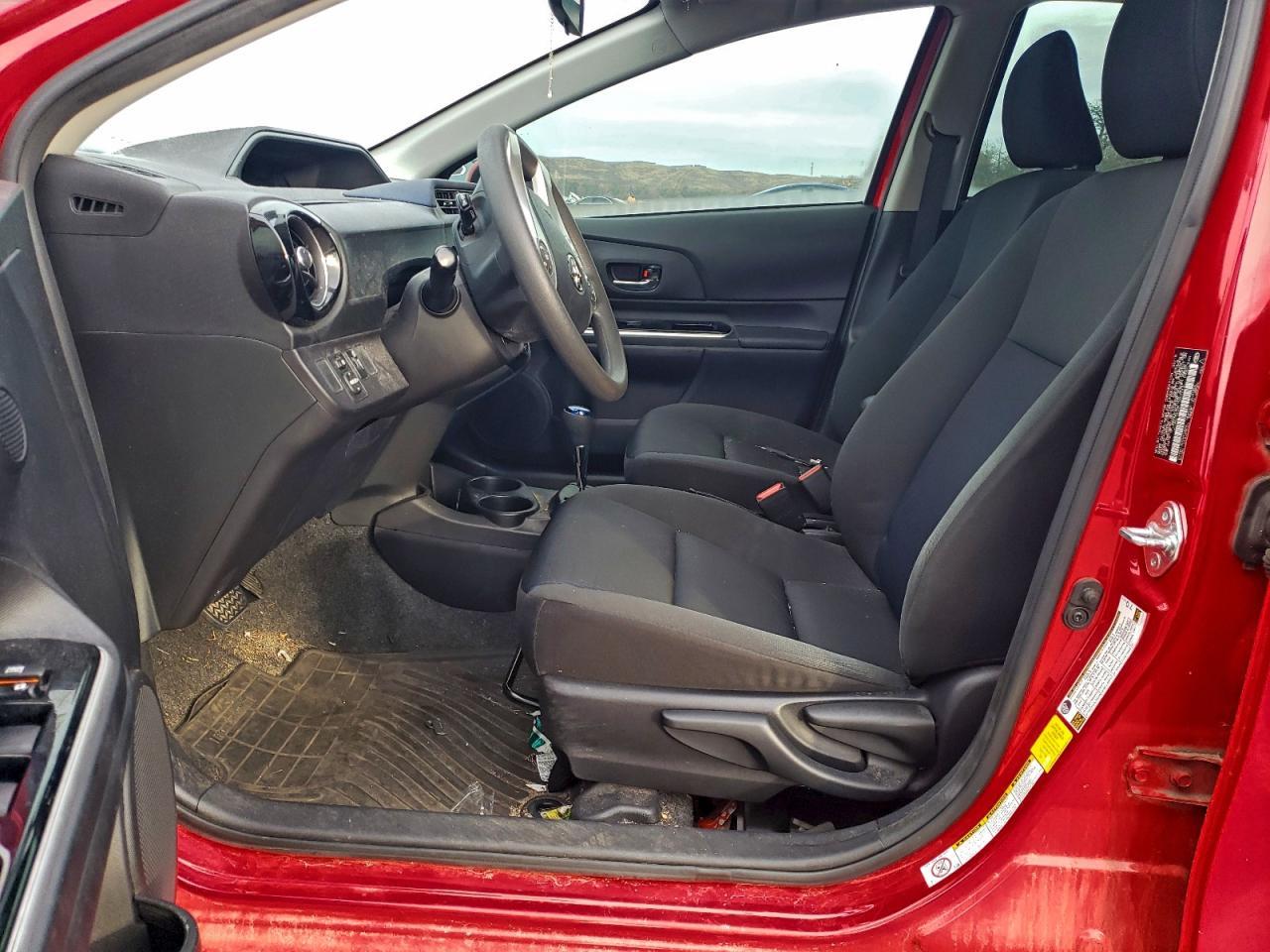 2015 TOYOTA Prius c