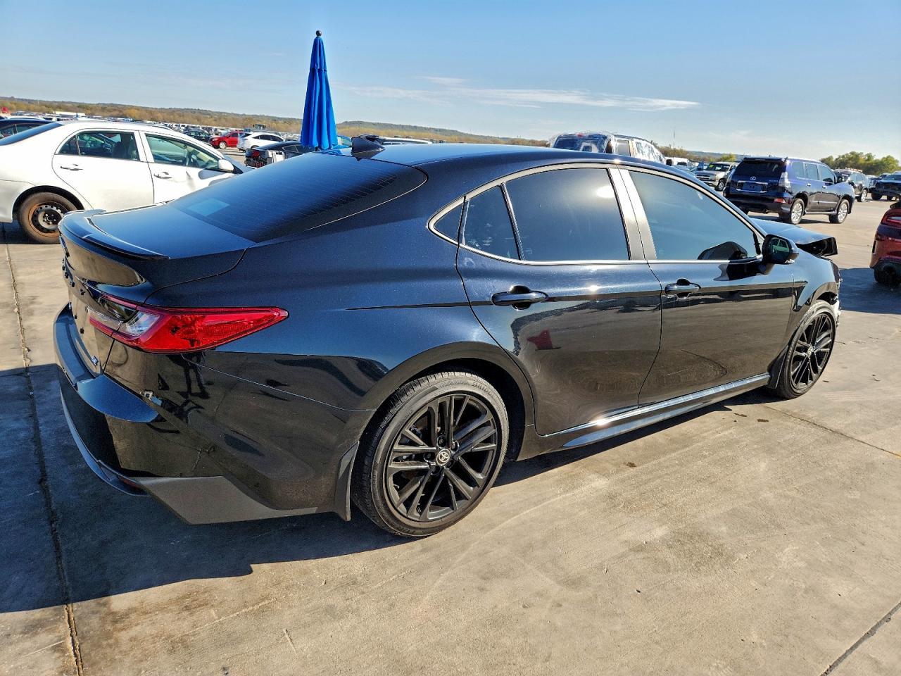 2025 TOYOTA CAMRY