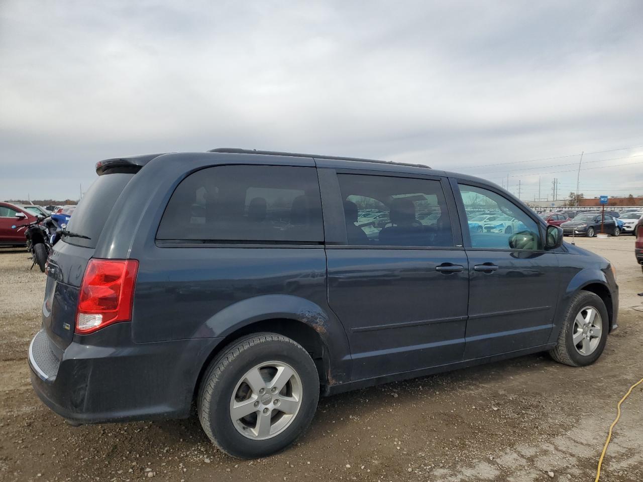 2013 DODGE GRAND CARAVAN