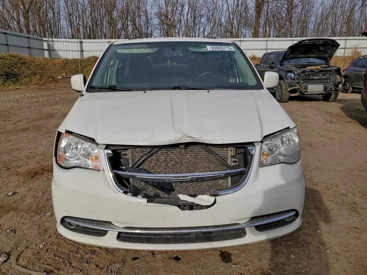 2012 CHRYSLER Town & Country