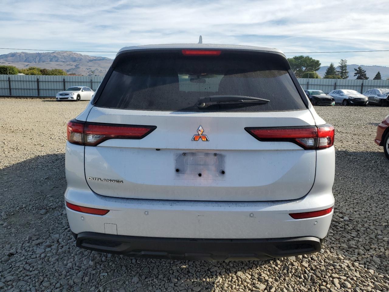 2022 MITSUBISHI outlander