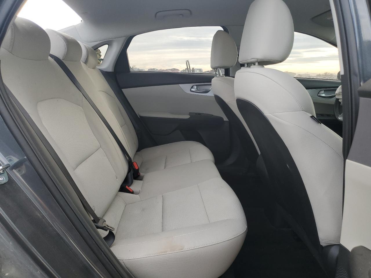 2023 KIA FORTE