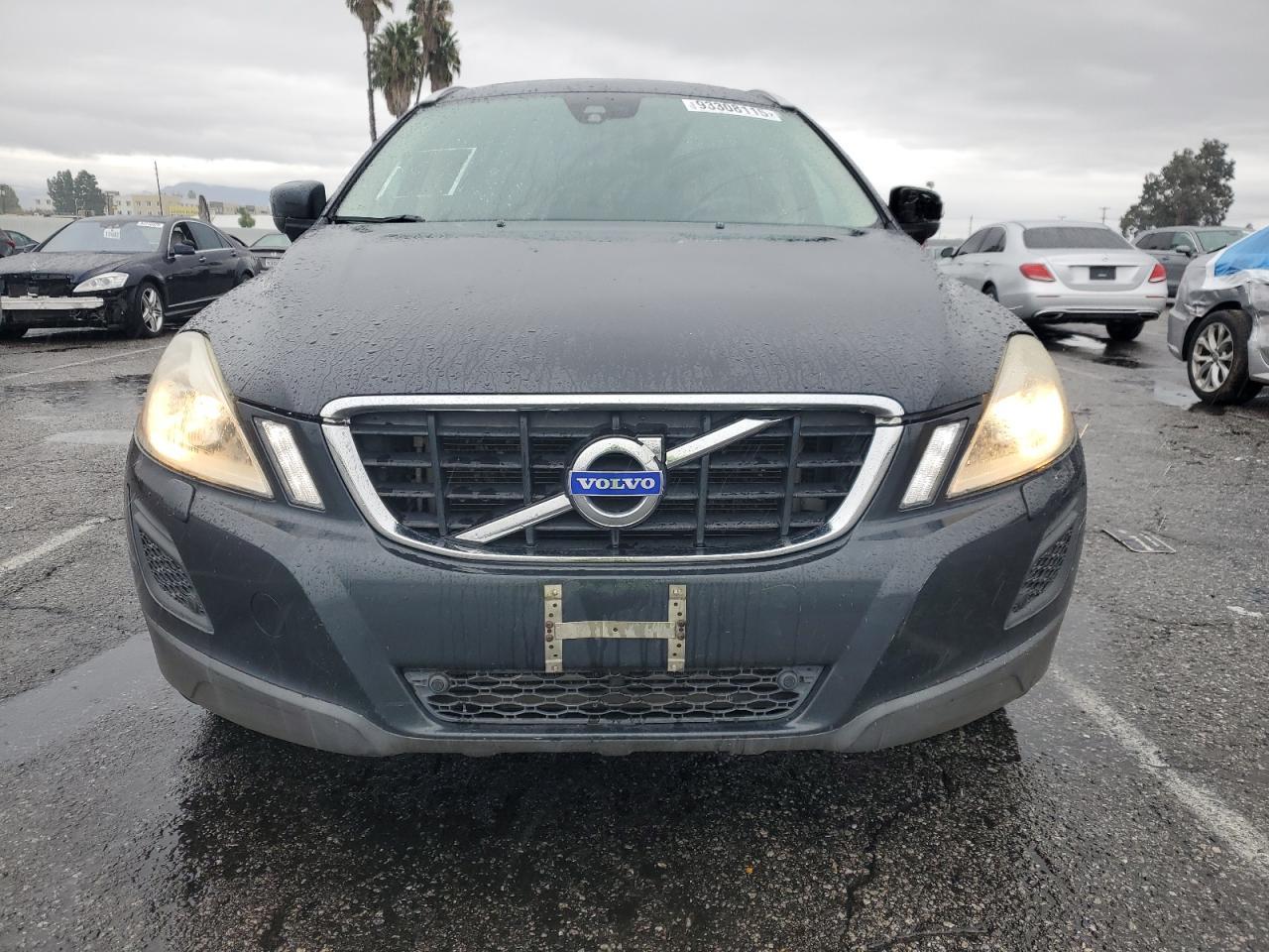 2012 VOLVO XC60
