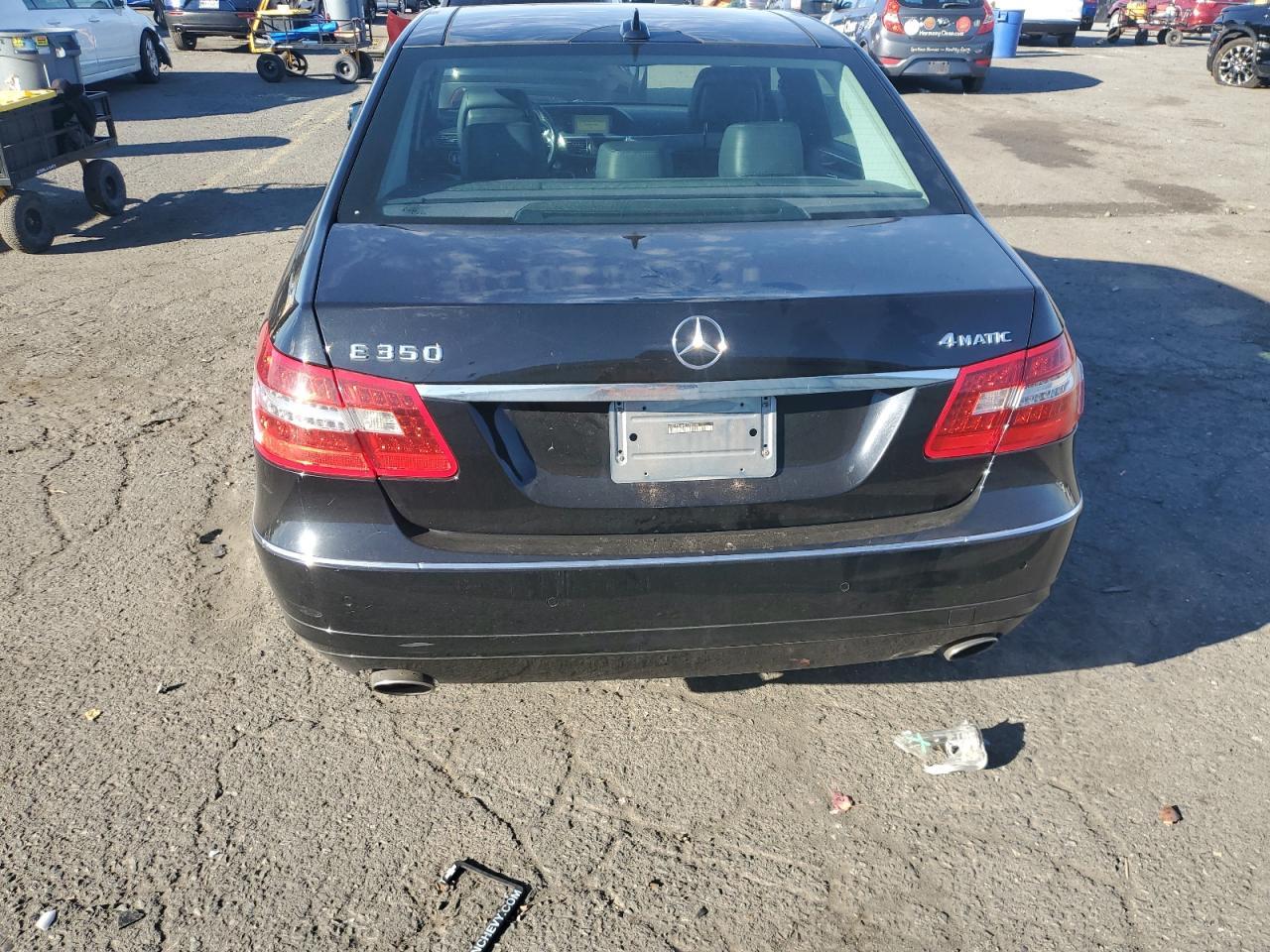2011 MERCEDES-BENZ E-Class