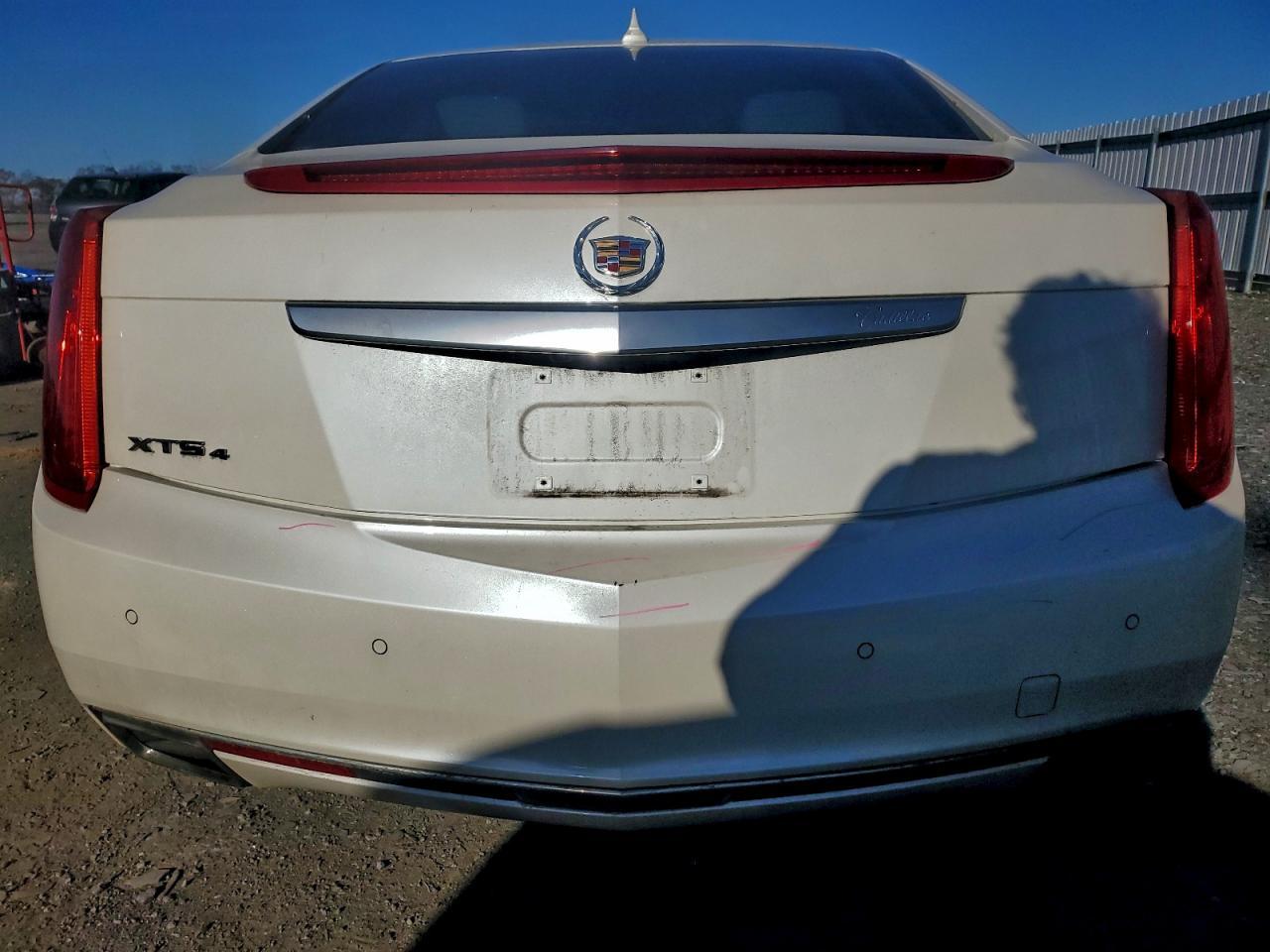 2014 CADILLAC XTS