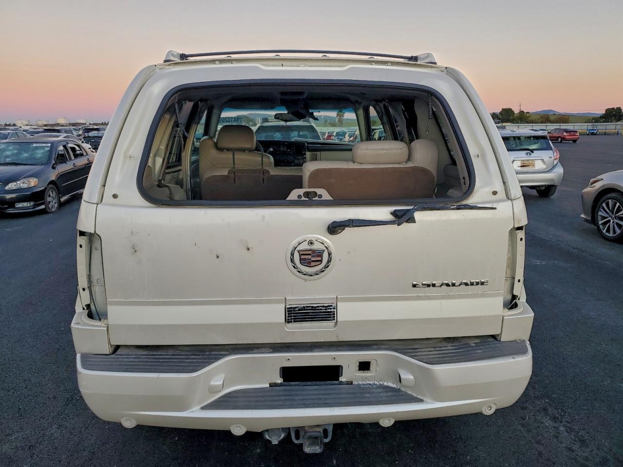 2002 CADILLAC ESCALADE