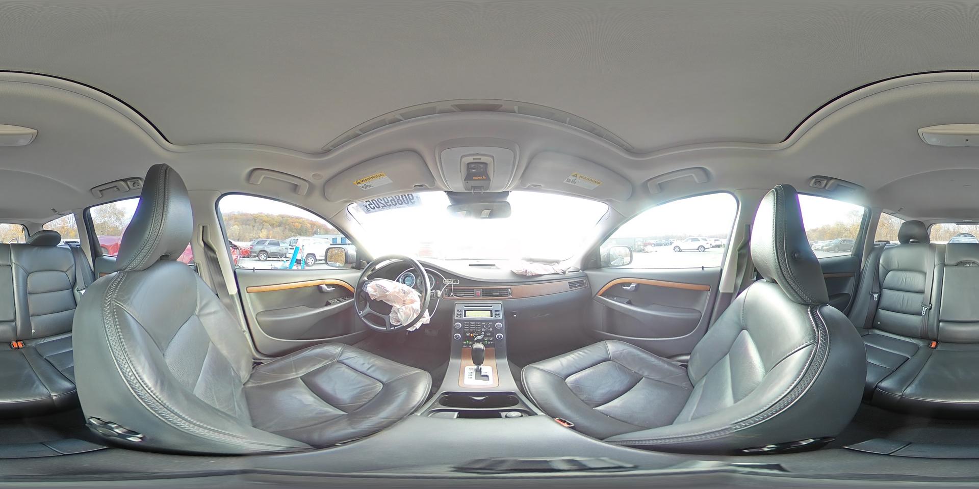 2010 VOLVO XC70