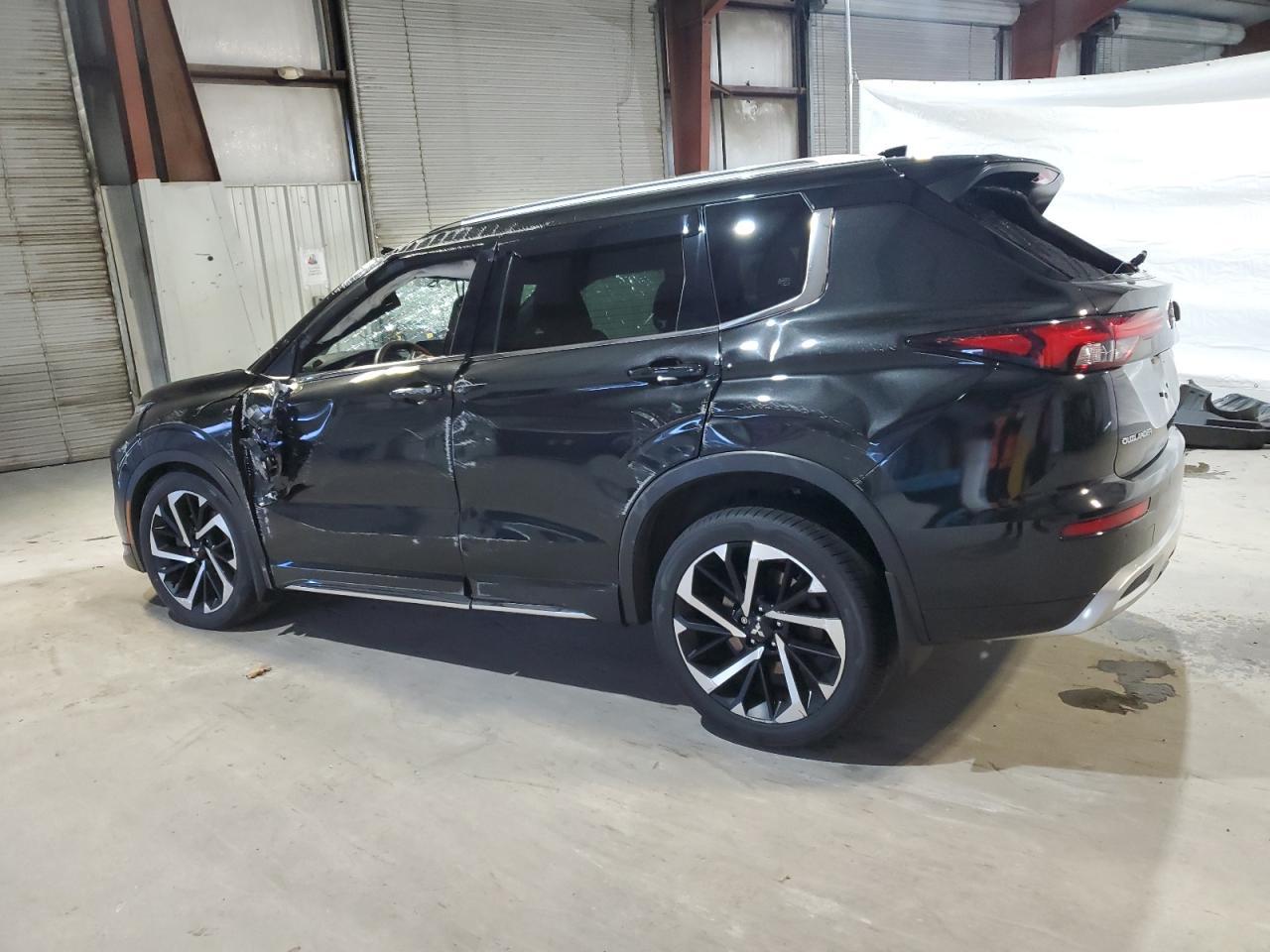 2022 MITSUBISHI outlander