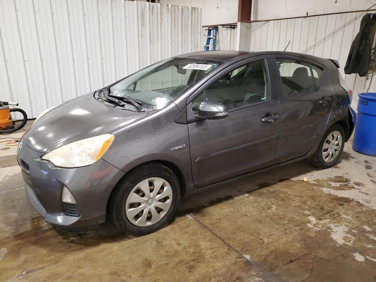 2013 TOYOTA Prius c