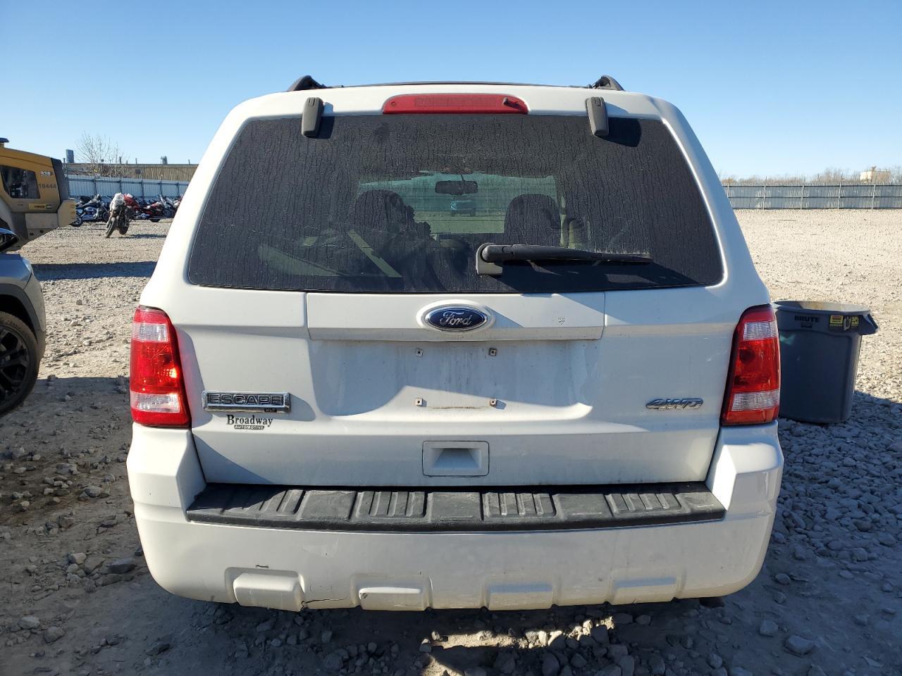 2009 FORD ESCAPE